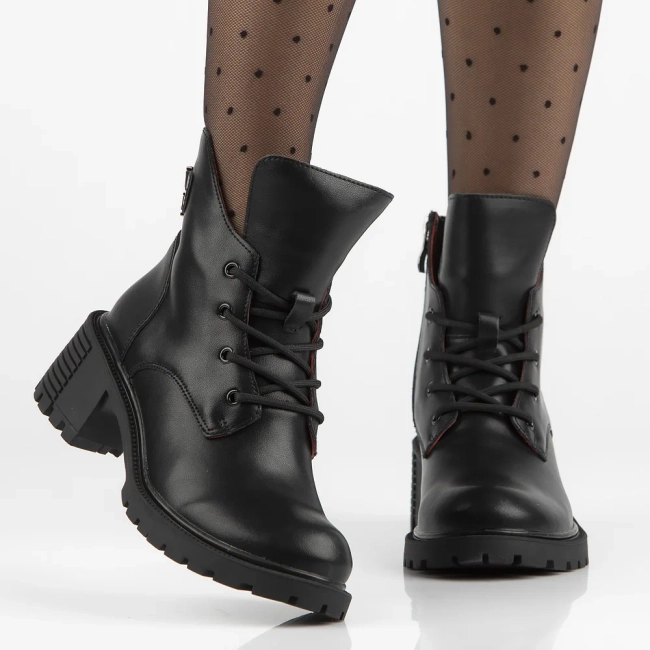 Leather ankle boots Filippo DBT6491/24 BK black