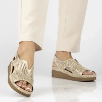 Leather sandals Maciejka L4494-25/00-1 gold