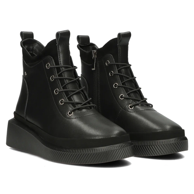 Skórzane botki na platformie Filippo DBT4799/23 BK czarne
