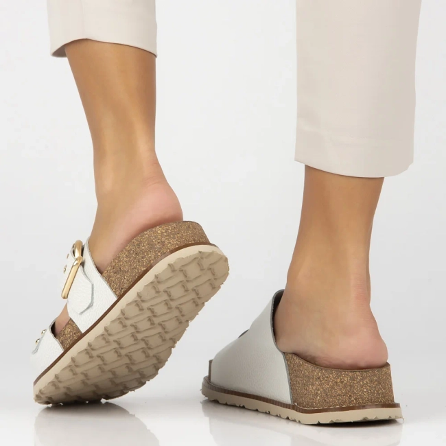 Leather flip-flops Yokono OCA-252 OPAK HIELO white