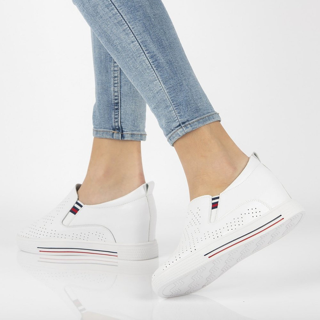 Leather shoes Filippo DP1356/21 WH white