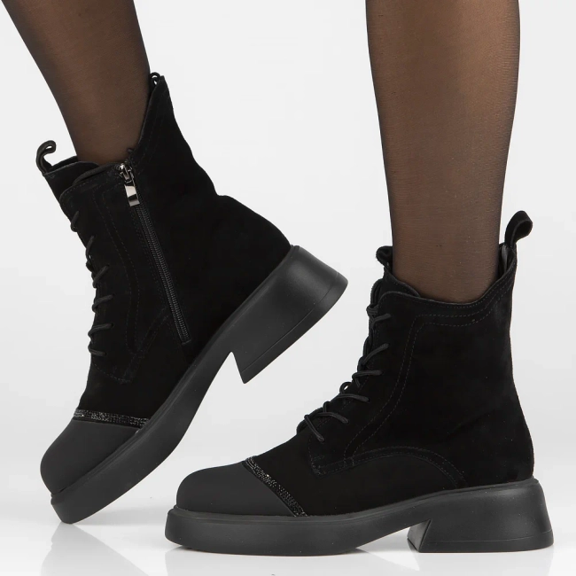 Leather ankle boots Filippo DBT6566/24 BK black