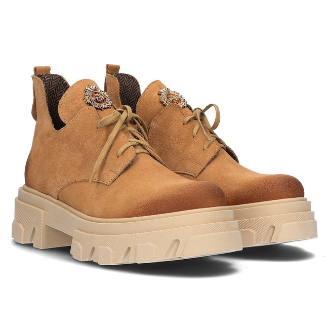 Skórzane trzewiki Filippo 30056 beżowy welur