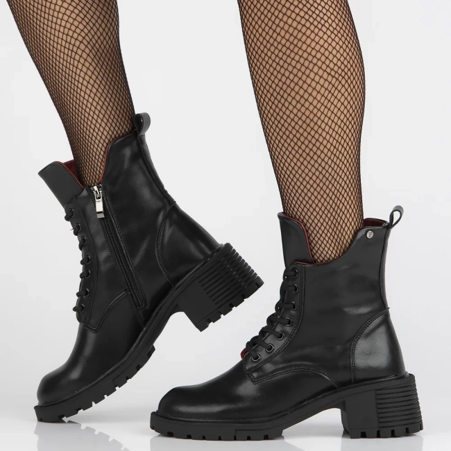 Leather ankle boots Filippo DBT6501/25 BK black