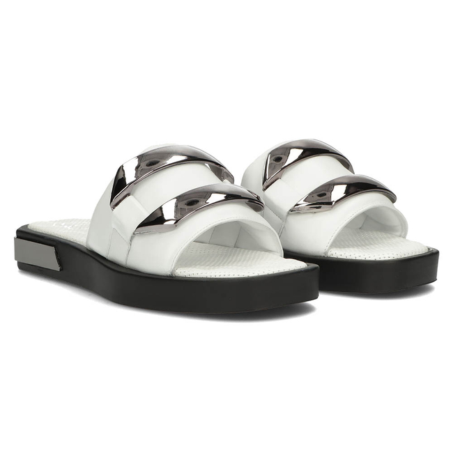 Skórzane klapki Filippo DK3903/22 WH białe