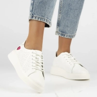 Skórzane sneakersy Filippo DP6701/25 WH białe