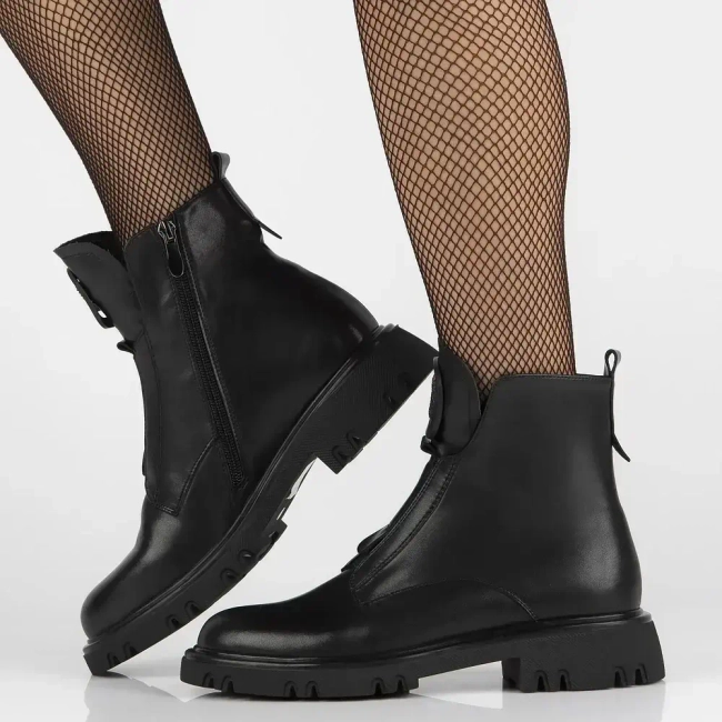 Leather ankle boots Filippo DBT6577/24 BK black