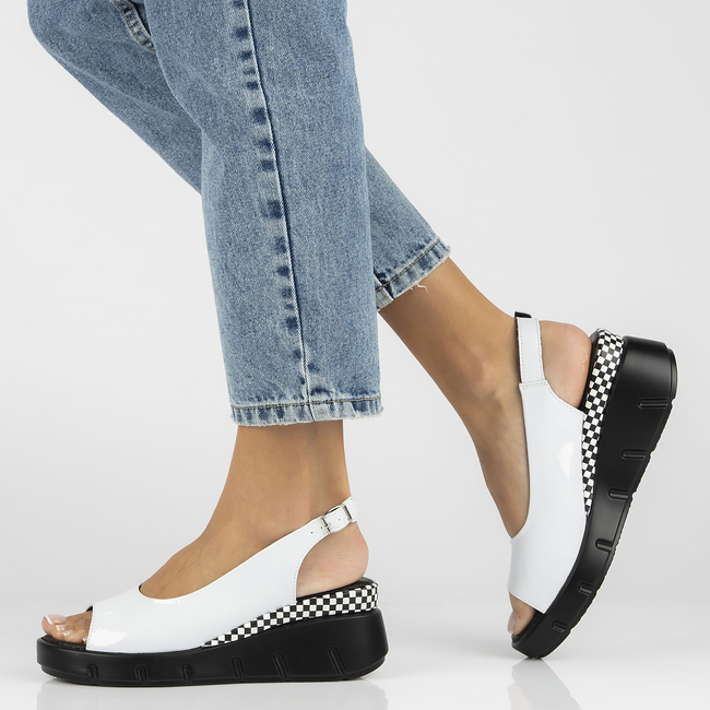 Leather sandals Filippo DS4453/23 WH white