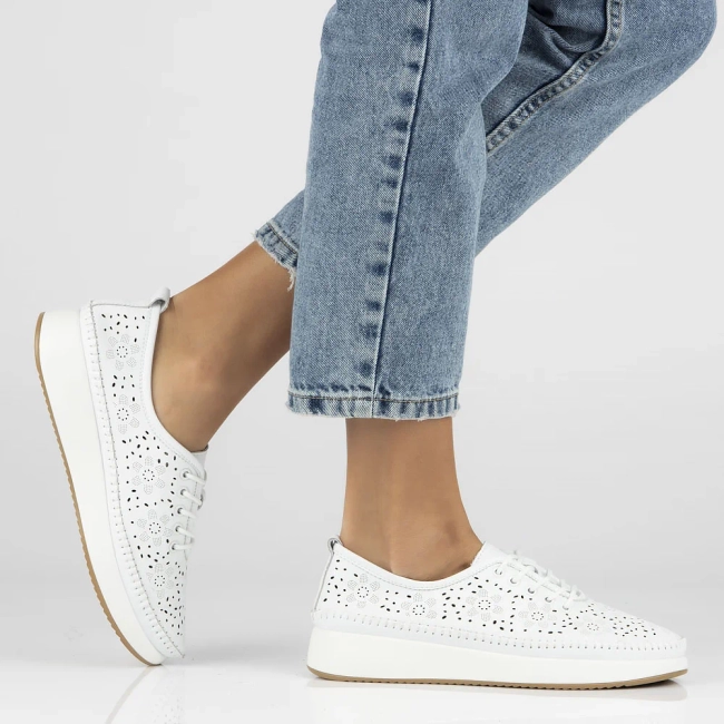 Leather shoes Filippo DP4606/25 WH white