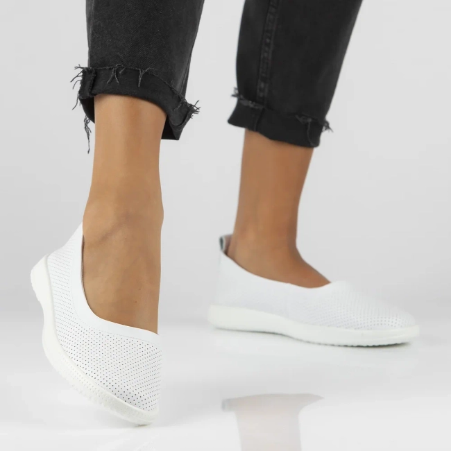 Leather shoes Filippo DP6023/24 WH white