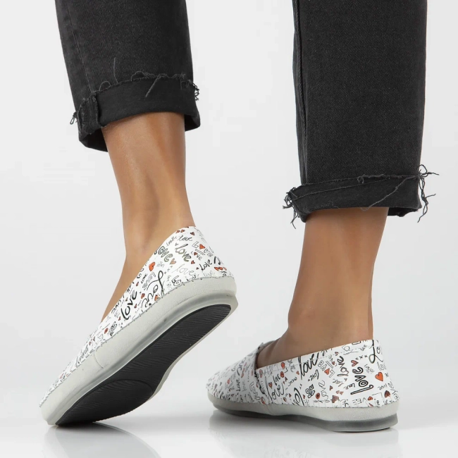 Skórzane półbuty Filippo DP031/24 WH MLT białe