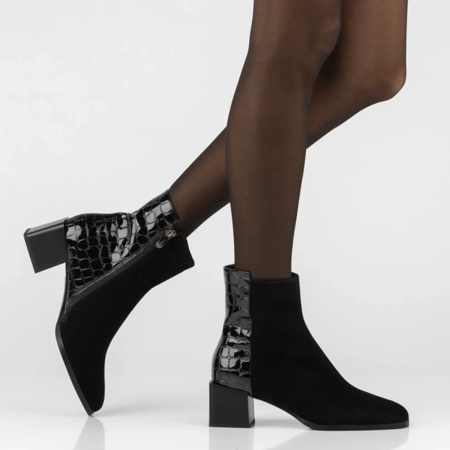 Leather heeled ankle boots Filippo DBT8194/26 BK CR black