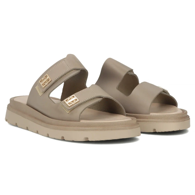Leather flip-flops Filippo 40439 beige