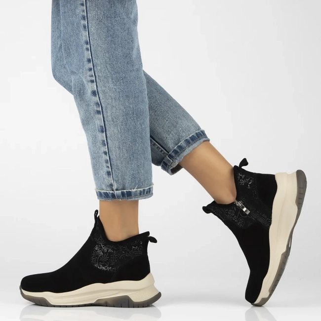 Leather ankle boots Filippo DBT6446/24 BK black