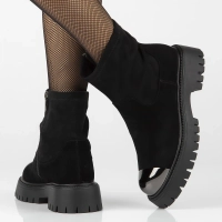 Skórzane botki na platformie Filippo DBT6406/24 BK czarne