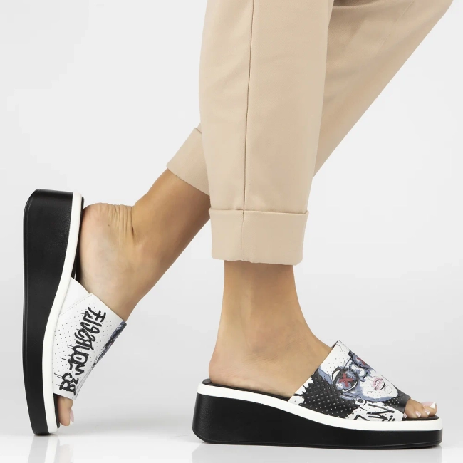 Leather slippers Filippo DK6820/25 WH white