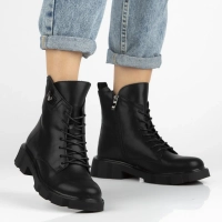 Skórzane botki na obcasie Filippo DBT7131/25 BK czarne