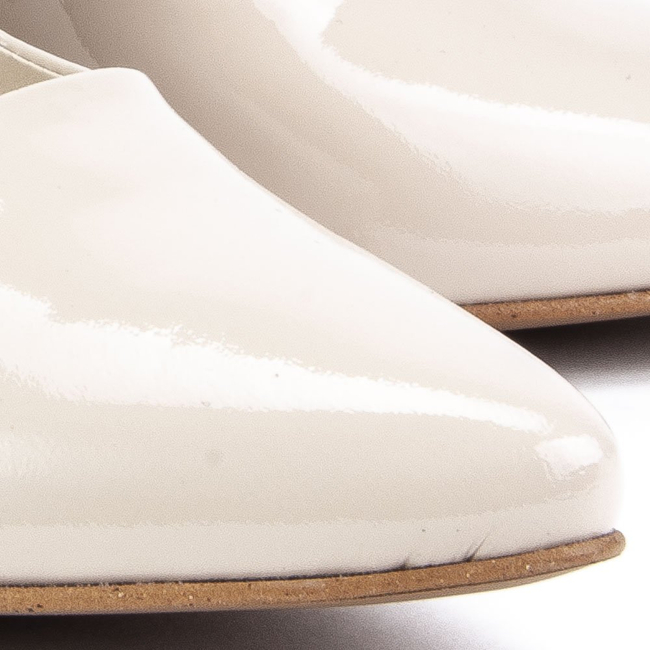 Pumps Eska 1021 Beige Lacquer