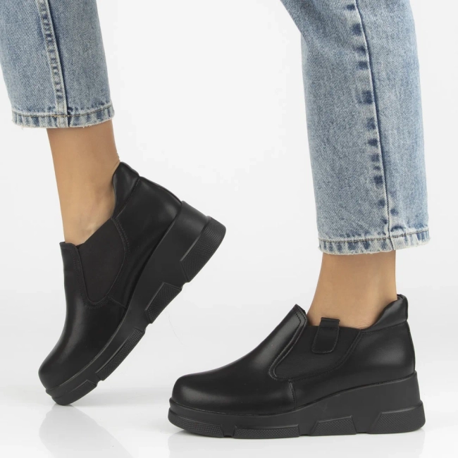 Skórzane botki na platformie Filippo DBT7164/25 BK czarne