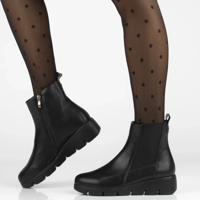 Leather ankle boots Filippo DBT7293/25 BK black