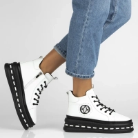 Leather ankle boots Filippo DBT7120/25 WH white