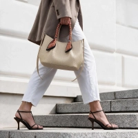 Beige handbag Halsey