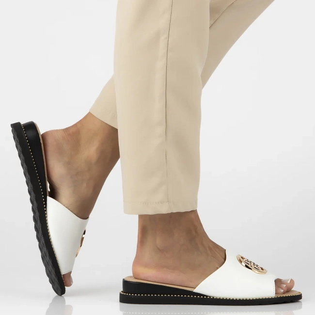 Leather flip-flops Filippo DK7042/25 WH white