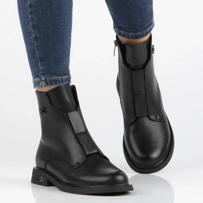 Leather ankle boots Filippo DBT6527/24 BK black