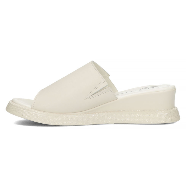 Leather flip-flops Filippo DK4402/23 BE beige