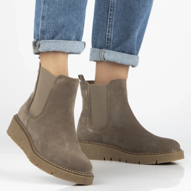 Leather ankle boots Filippo DBT7261/25 TP taupe