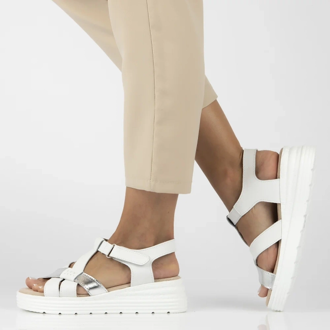 Leather sandals Filippo DS6709/25 WH white