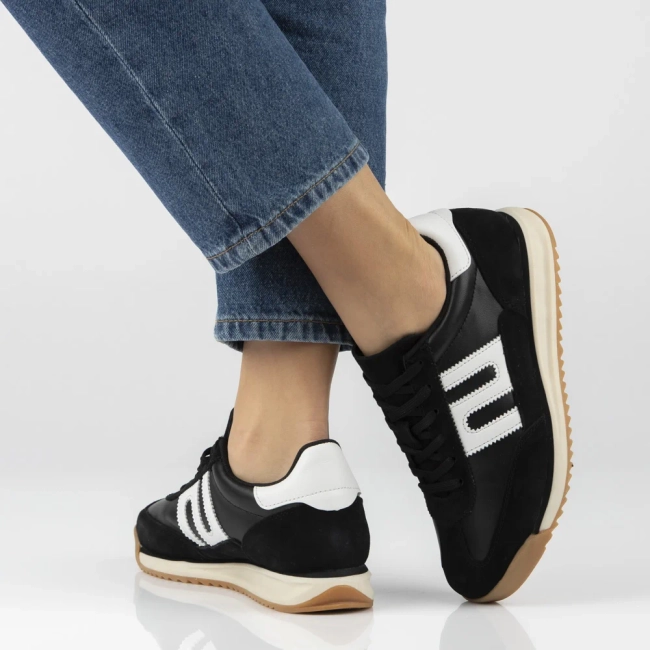 Skórzane sneakersy Filippo DP7686/26 BK czarne