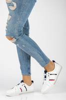 Skórzane półbuty Filippo DP2045/21 WH białe