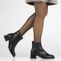 Skórzane botki na obcasie Filippo DBT6323/24 BK czarne