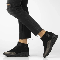 Botki na koturnie Rieker N9362-0 czarne