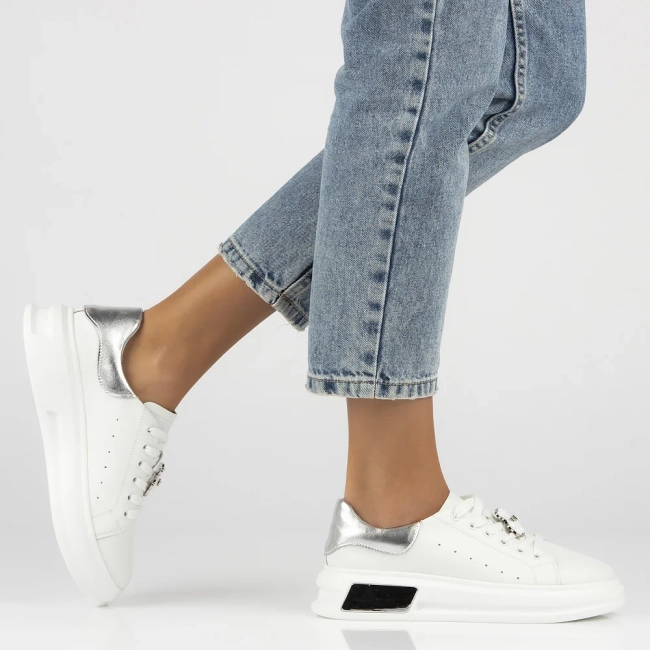 Leather sneakers Filippo DP6807/25 WH white