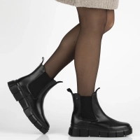 Leather ankle boots Filippo DBT7264/25 BK black