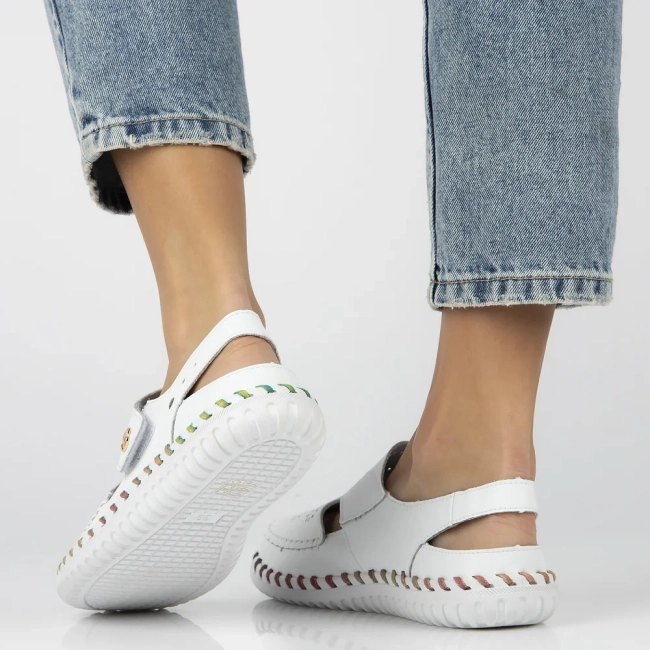 Leather shoes Artiker 54C1504 white