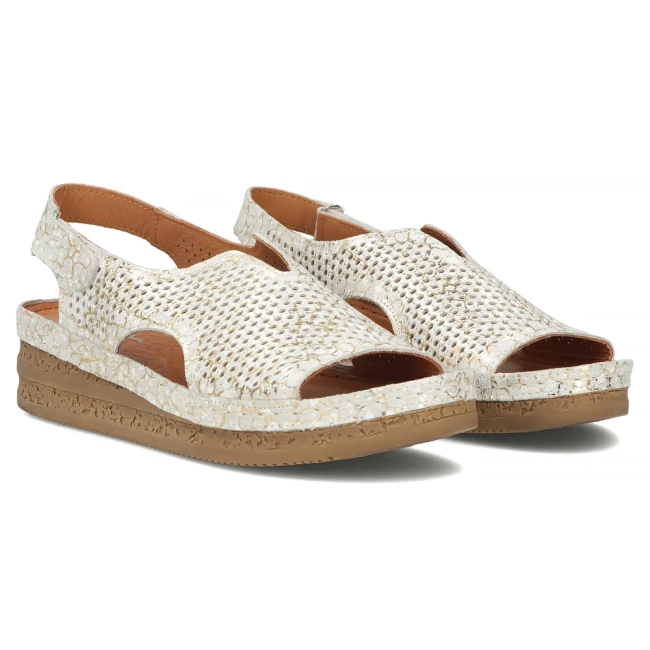 Leather sandals Maciejka L4494-35/00-1 silver