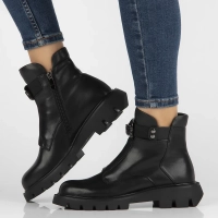 Leather ankle boots Filippo DBT6593/24 BK black