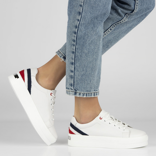 Leather shoes Filippo DP3530/23 WH RD white