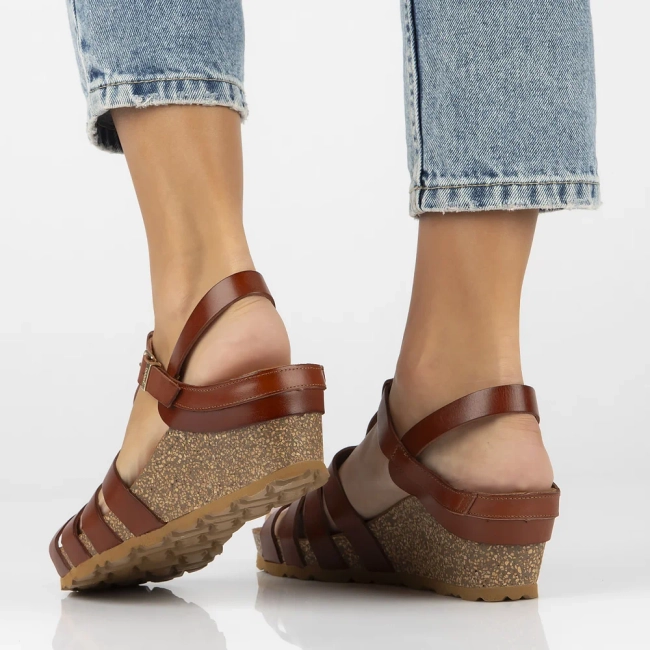 Skórzane sandały Yokono CADIZ-305 VAQ NUEZ