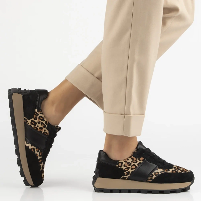 Skórzane sneakersy Filippo DP7112/25 BK LEO czarne