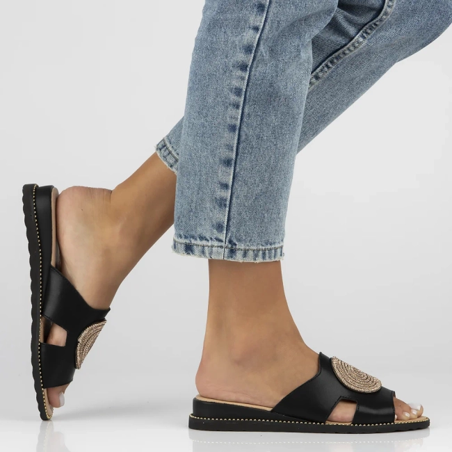 Leather flip-flops Filippo DK7041/25 BK black