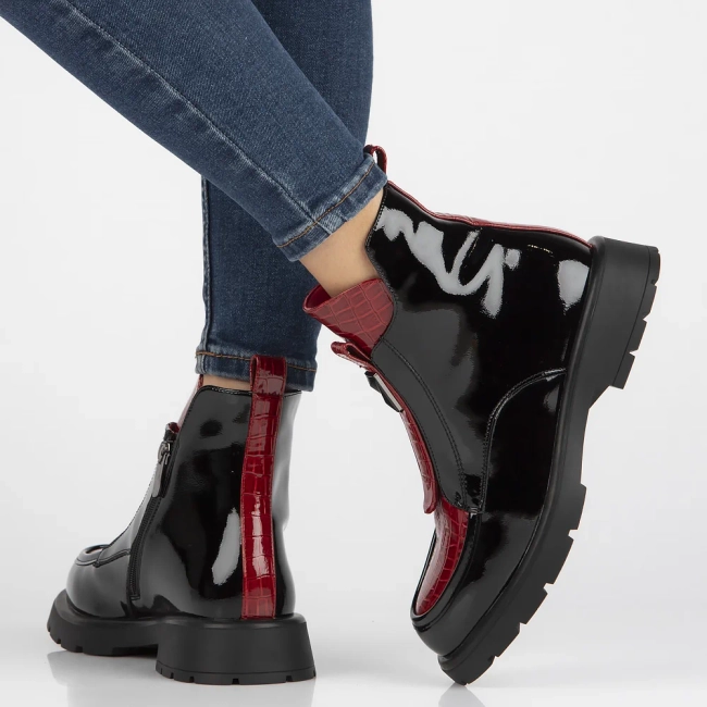 Leather ankle boots Filippo DBT6570/25 BK RD black