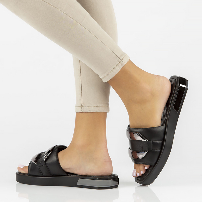 Leather flip-flops Filippo DK3903/22 BK black