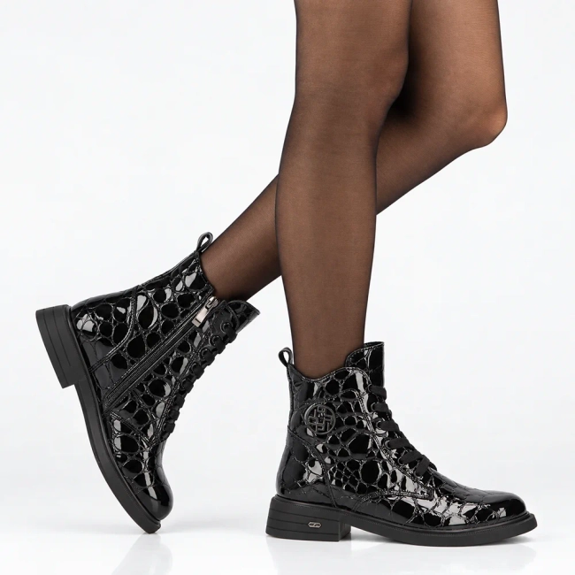 Leather ankle boots Filippo DBT7965/26 BK CR black