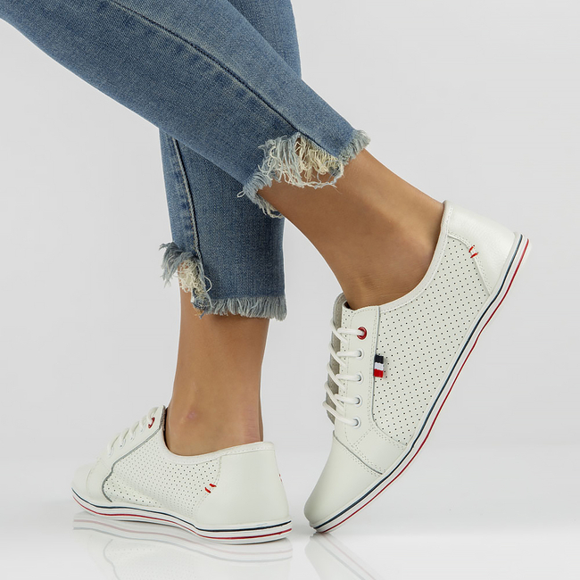 Skórzane półbuty Filippo DP009/22 WH białe