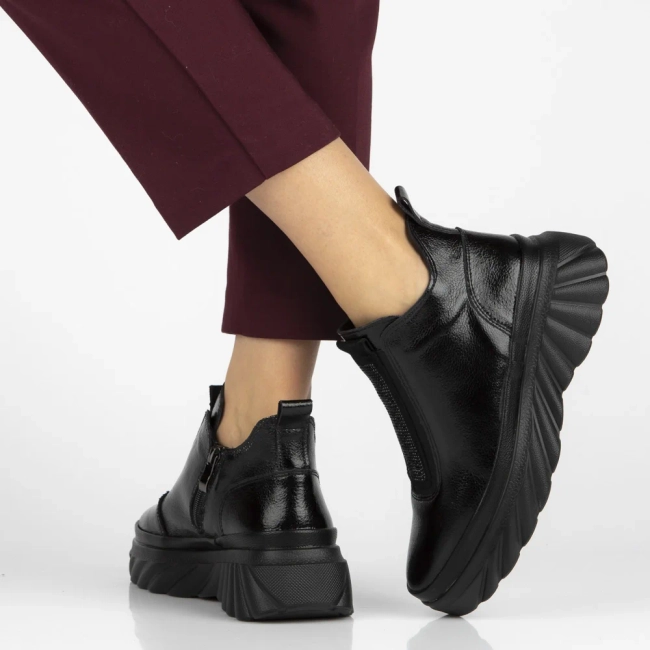Skórzane botki na platformie Filippo DBT7426/25 BK czarne