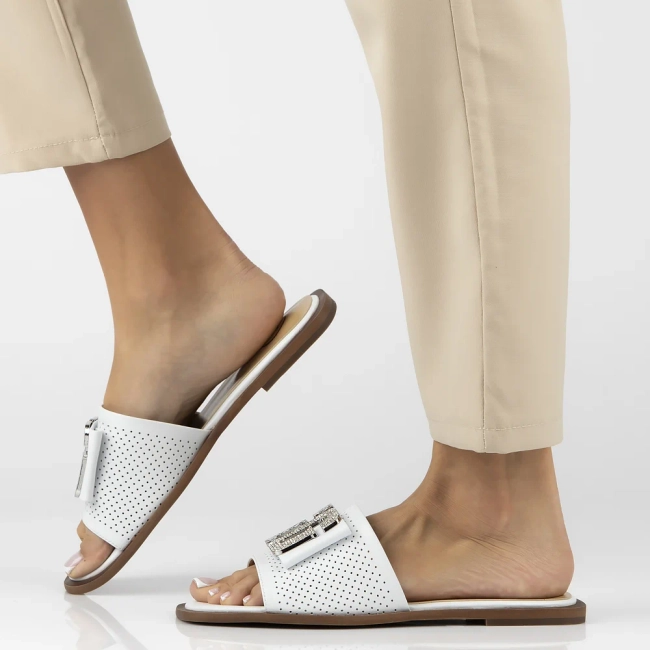 Leather flip-flops Filippo DK6985/25 WH white